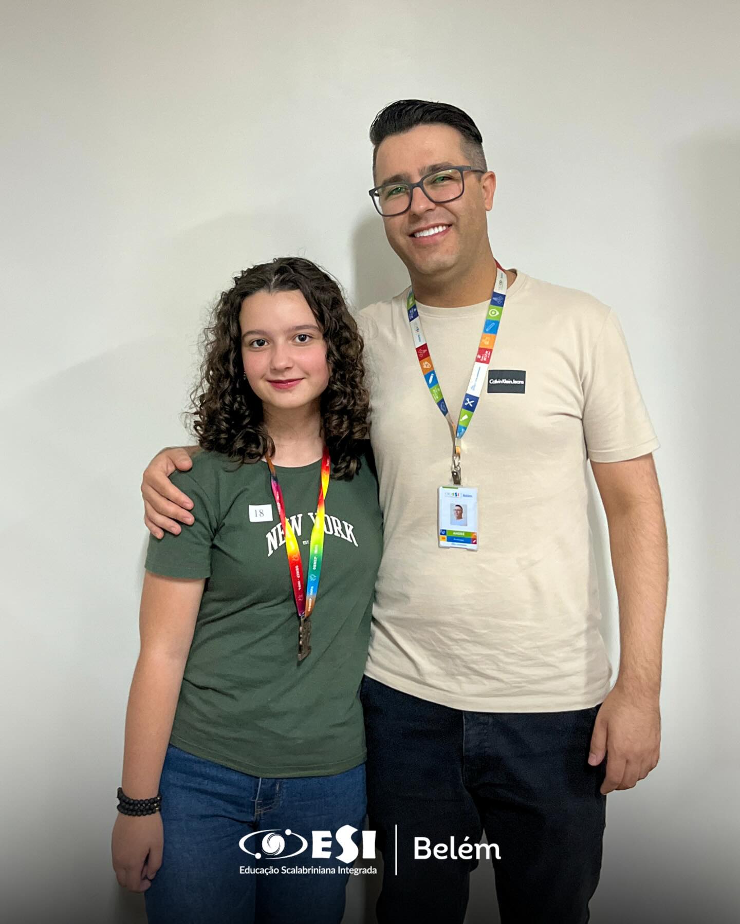 As alunas Giovana e Manuela conquistaram medalhas de bronze na etapa estadual da OBMEP 2025!
Uma conquista que é resultado de muito esforço, dedicação e amor pela matemática. Vocês representaram nossa escola com excelência!
Parabéns, meninas! Que essa seja apenas uma das muitas vitórias que ainda estão por vir! ✨📚
