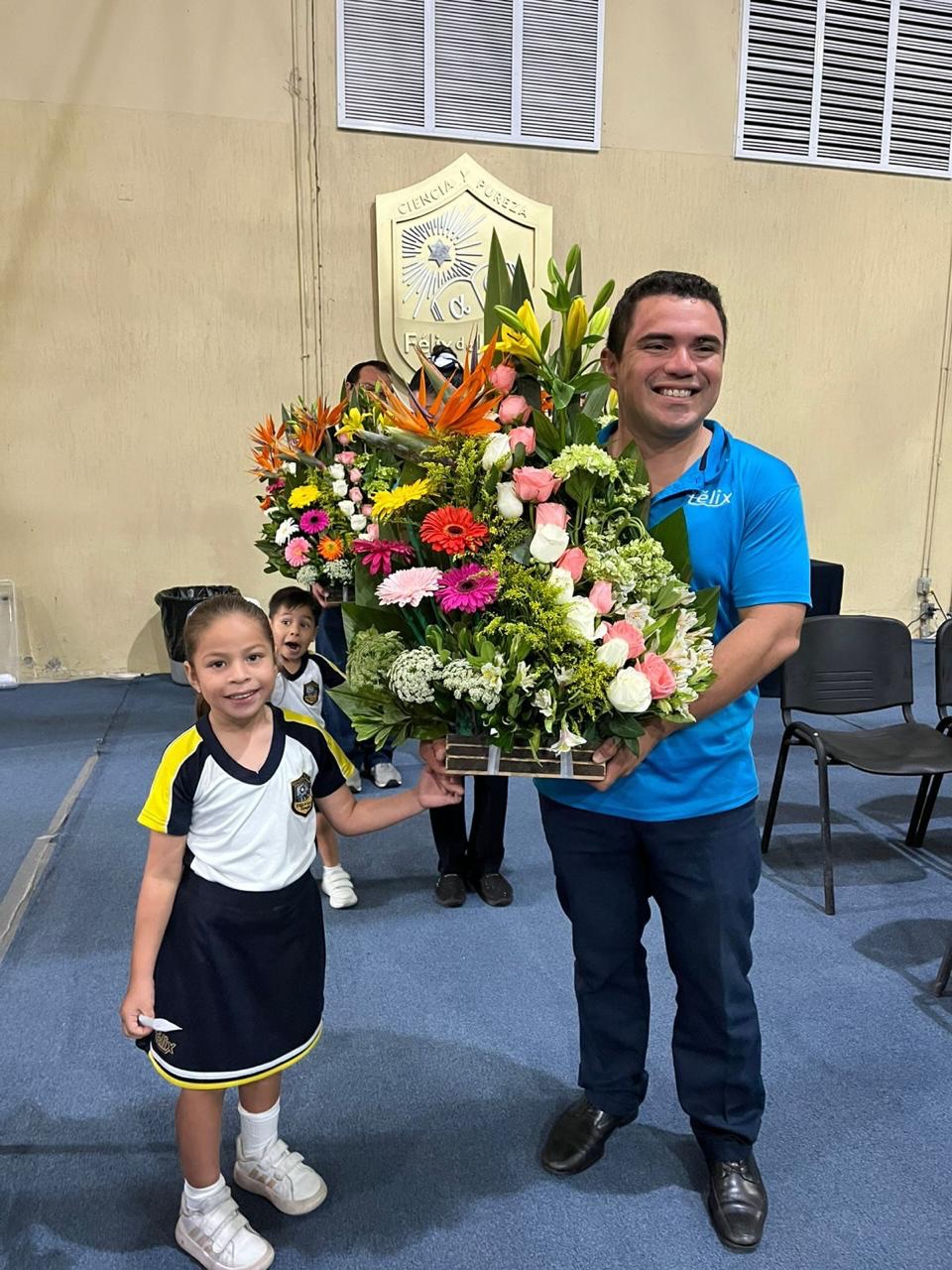 Compartimos momentos de la Coronación de Nuestra Virgen de la Encarnación en las diferentes secciones✨
#ColegioCatólico #CoronaciónDeLaVirgen #SomosFélix