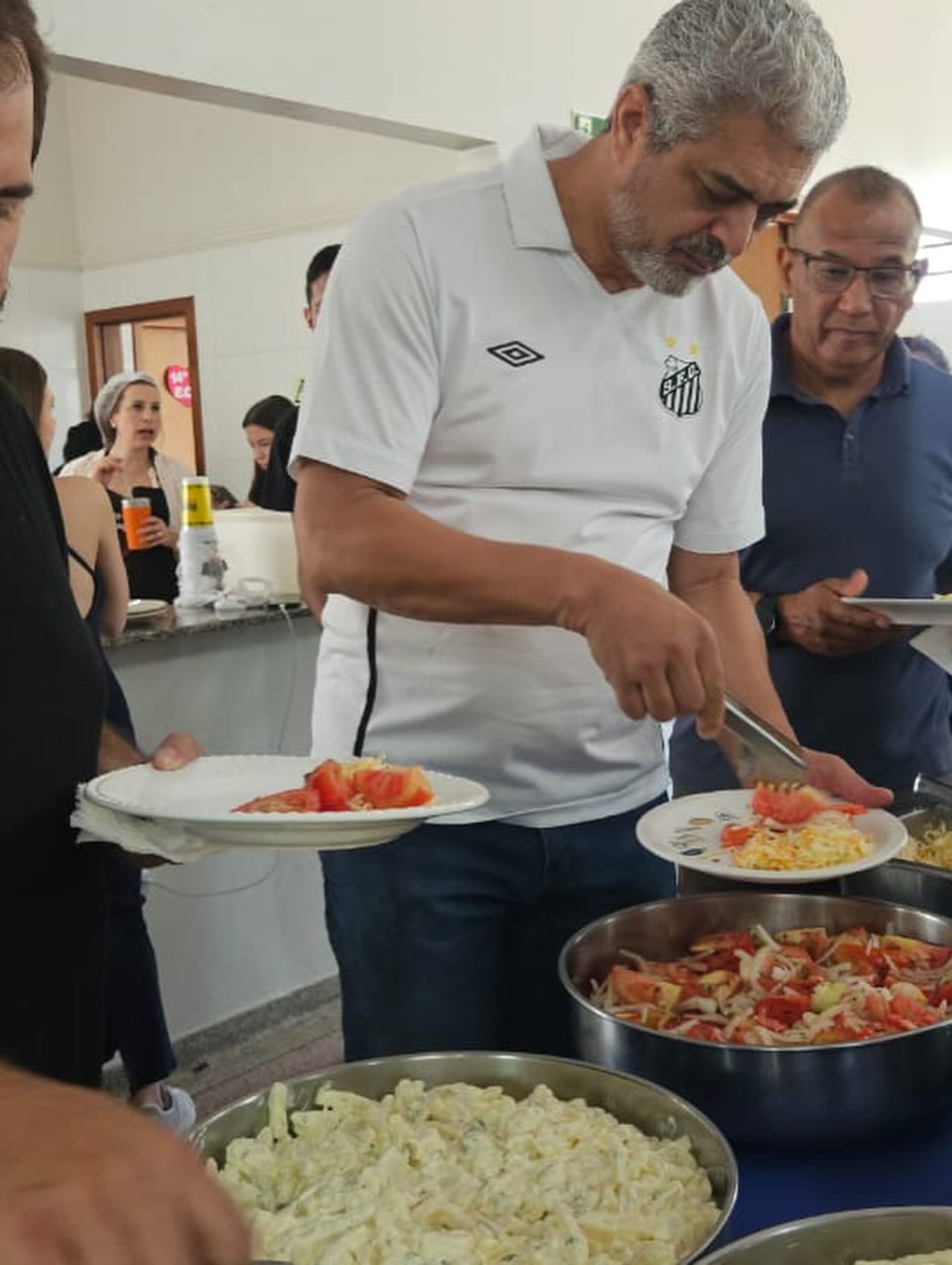 🙏 Agradecimento – 2ª Costelada dos Homens do MFC 🥩
Queremos agradecer de coração a todos que participaram da 2ª Costelada dos Homens do MFC! ❤️
Foi um momento muito especial de amizade, alegria, confraternização e união, que só foi possível graças à presença e à colaboração de cada um.
Nosso agradecimento especial a todos que ajudaram na organização, preparação e realização desse evento. Cada detalhe foi preparado com muito carinho!
Que Deus continue abençoando nossas famílias e fortalecendo cada vez mais a união dos homens do nosso Movimento. 🙏
Muito obrigado a todos! Até a próxima! 🥩🍻❤️