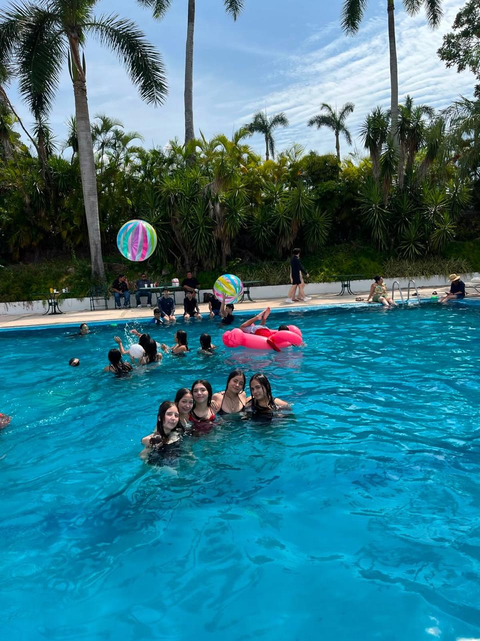 Bienvenida Prepa 2026🤩
Les deseamos un año lleno de éxitos, crecimiento y buenos momentos!
#Prepa #Bienvenida #SomosFélix