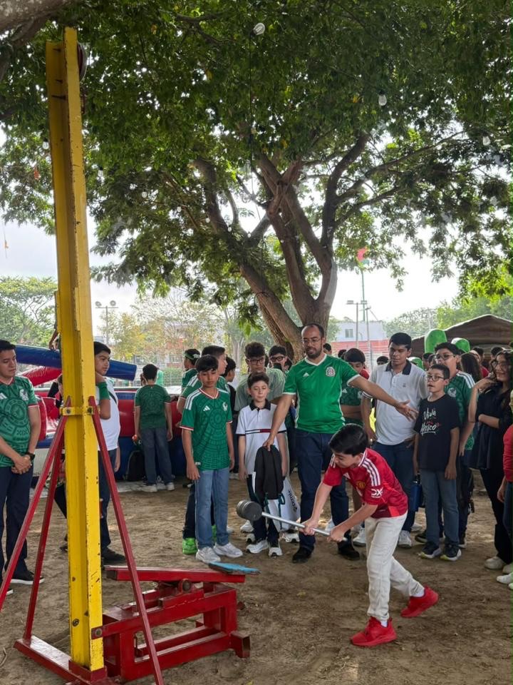 Celebración Secundaria🇲🇽
#Secundaria #IndependenciaDeMéxico #SomosFélix