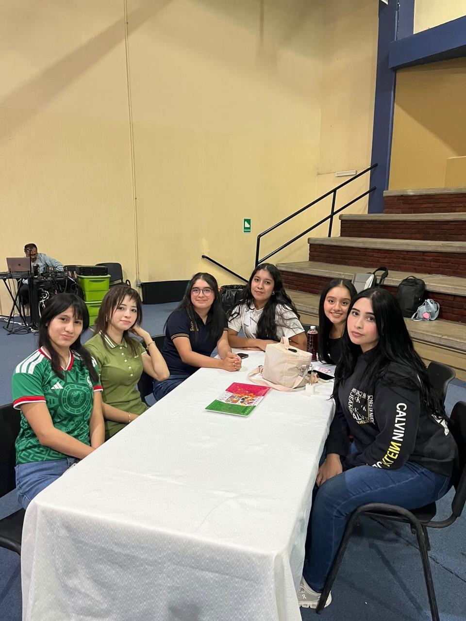 Celebración Prepa 🇲🇽
#Prepa #IndependenciaDeMéxico #SomosFélix